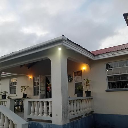 Chandler Homestay Saint Philip Exterior foto
